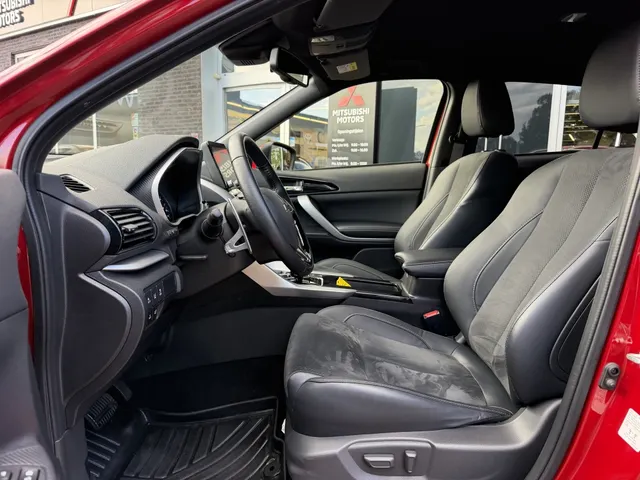 Mitsubishi Eclipse Cross 2.4 PHEV Intense+ | 360 Camera | Dodehoek | Navigatie |