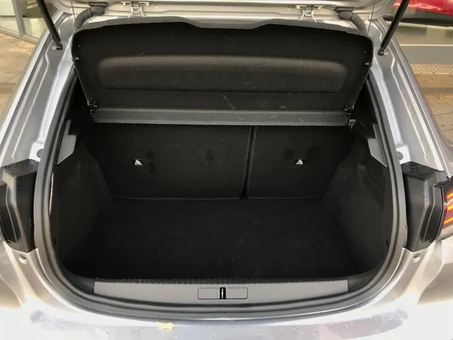 Peugeot 208 Allure PureTech 100pk