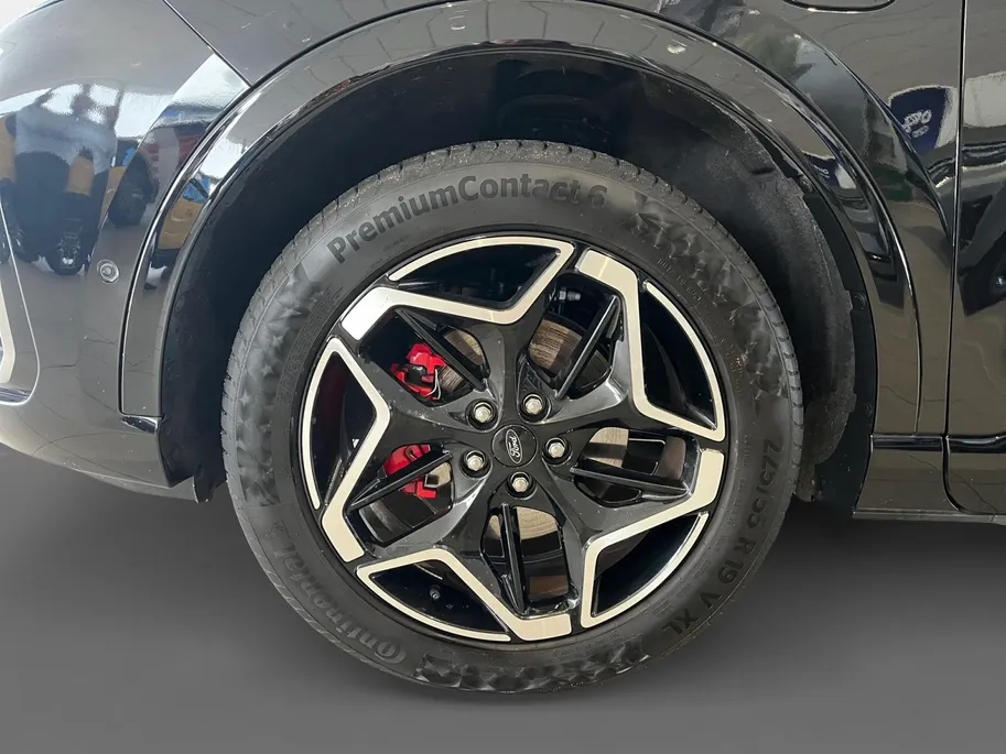 Ford Kuga 2.5 PHEV ST-Line X | NL auto | 243 pk | Automaat | El. Trekhaak | 2100KG Trekgewicht | Panorama Dak | Adapt. Cruise Control | BLIS | Winter pack | Verwarmbare Voorruit Matrix LED Koplampen | Fabrieksgarantie |