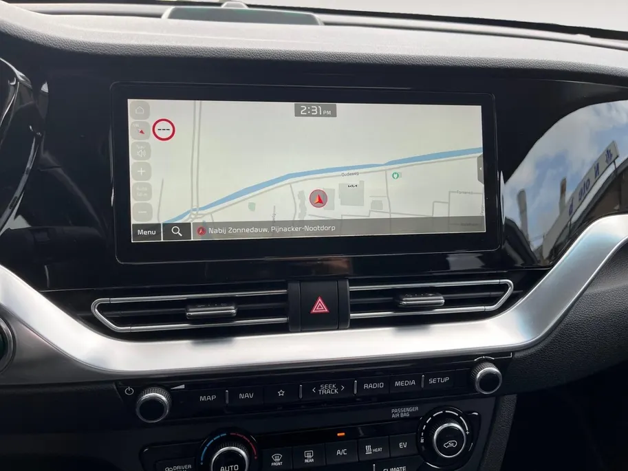 Kia e-Niro ExecutiveLine 64 kWh | Lederen bekleding | Elektrische stoelverstelling | JBL Audio systeem | Stoelventilatie