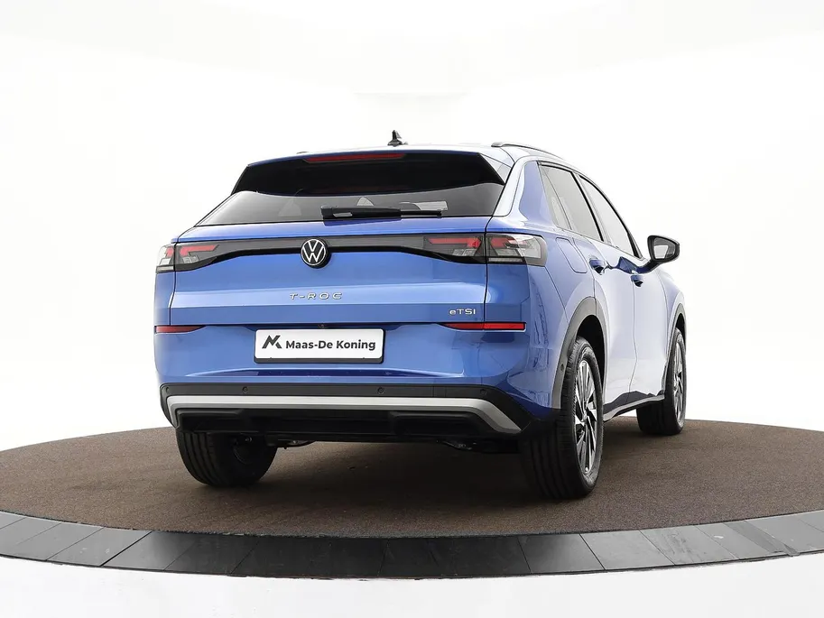 Volkswagen T-Roc Life First Edition 1.5 eTSI 116 PK 7 versn. DSG · Comfort Pakket · Trekhaak · Voorraad OUTLET · Prijs is inclusief inruilpremie ·