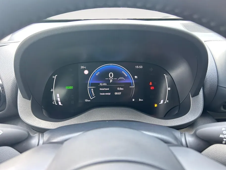 Toyota Yaris 1.5 Hybrid Dynamic | Nieuw |  Apple Carplay/Android Auto | hill hold functie | airco (automatisch) | achteruitrijcamera | buitenspiegels verwarmbaar |