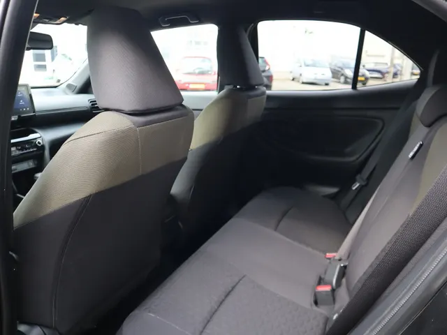 Toyota Yaris Cross 1.5 Hybrid Explore | Stoelverwarming | Parkeersensoren | Carplay