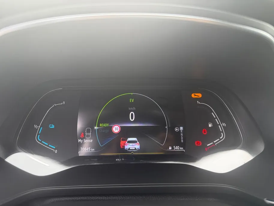 Renault Captur 1.6 E-Tech Hybrid 145 Intens | Automaat | Dealer Onderhouden | Camera | All Season Banden | Climate & Cruise Control | Apple Carplay & Android Auto | 12 Maanden BOVAG Garantie