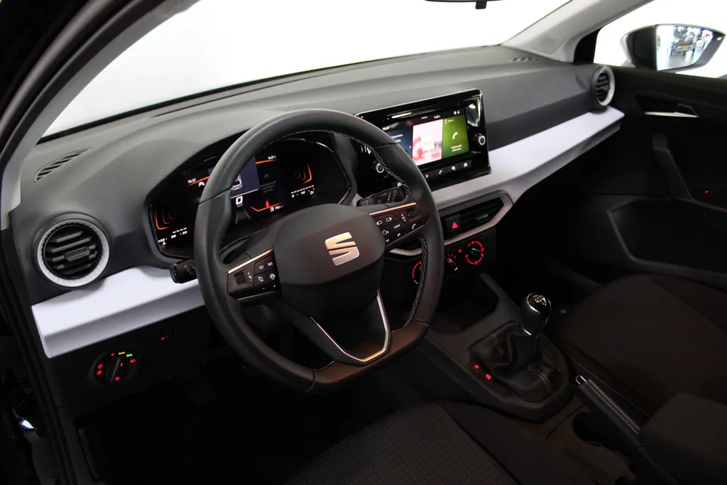 SEAT Ibiza 1.0 EcoTSI Style Plus / CARPLAY ANDROID AUTO / 16''LMV / PDC ACHTER /