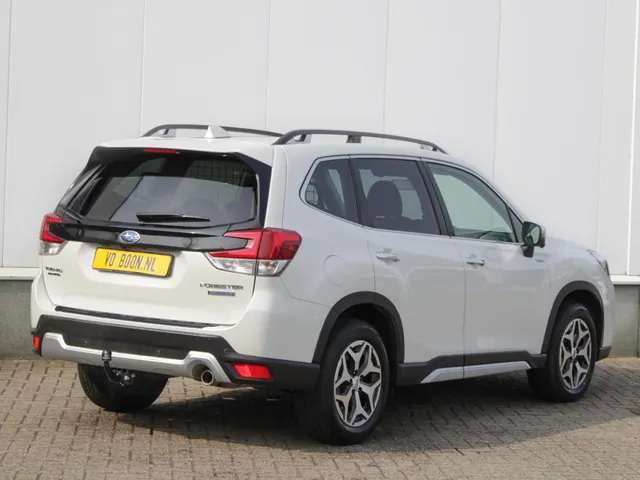 Subaru Forester 2.0i e-BOXER Luxury | Carplay Navigatie | Camera | Clima | Trekhaak