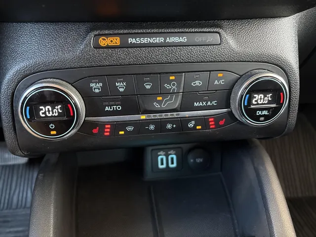 Ford Focus Wagon Automaat Titanium X Business