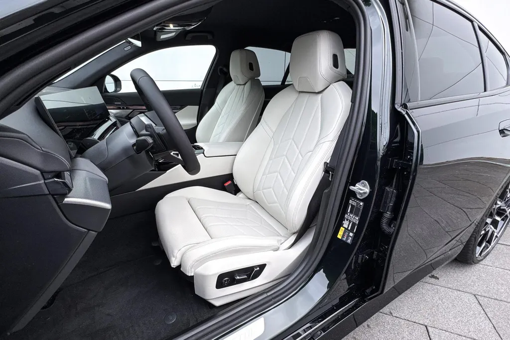 BMW i5 eDrive40 M Sport Edition 84 kWh