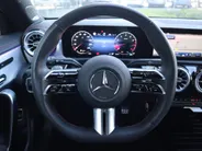 Mercedes-Benz CLA Shooting Brake 180 Business Solution AMG | Panoramadak | Dodehoekassistent | Memory Seats | HUD | Burmester | LED | 360 camera | Automaat