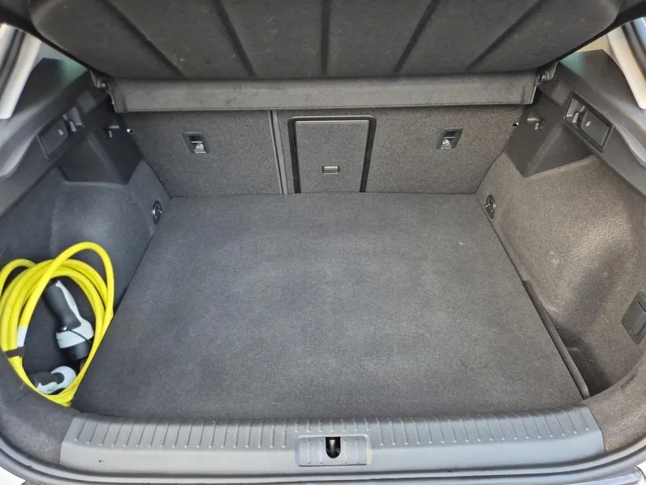 CUPRA Formentor 1.4 e-Hybrid Business | Cruise Control | Climate Control | Stoelverwarming | Stuurverwarming | Parkeersensor | Trekhaak |
