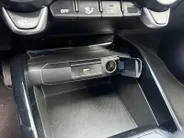Kia Stonic 1.0 T-GDi MHEV DynamicLine Navigatie | Achteruitrijcamera | Lichtmetaal | Resterende fabrieksgarantie |