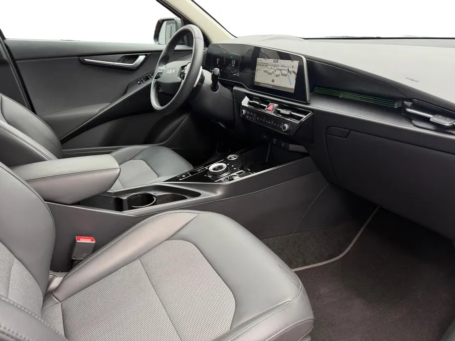 Kia Niro 1.6i Hybrid DynamicLine Metallic lak | Fabrieksgarantie | NAP