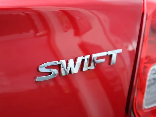 Suzuki Swift 1.2 Select Carplay | Camera