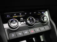 Škoda Karoq 1.5 TSI 150PK ACT Sportline DSG · Panoramadak · CANTON Audio · 360°Camera + Parkeersensoren · Navigatie · Garantie t/m 27-02-2030 of 100000km · EXTRA INRUILKORTING ·