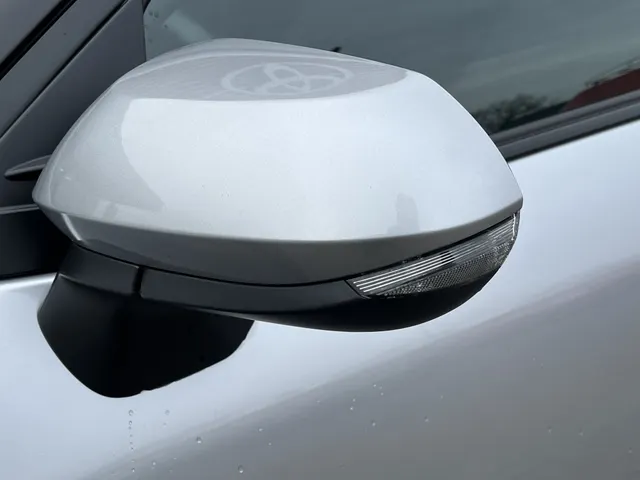 Toyota Yaris Cross 1.5 Hybrid 130 Dynamic | Stuur en Stoelverwarming | All Seasons