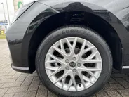 SEAT Ibiza 1.0 EcoTSI FR Business Connect handgeschakeld | navigatiepakket | metallic Lak | 3000,- inruilvoordeel!!