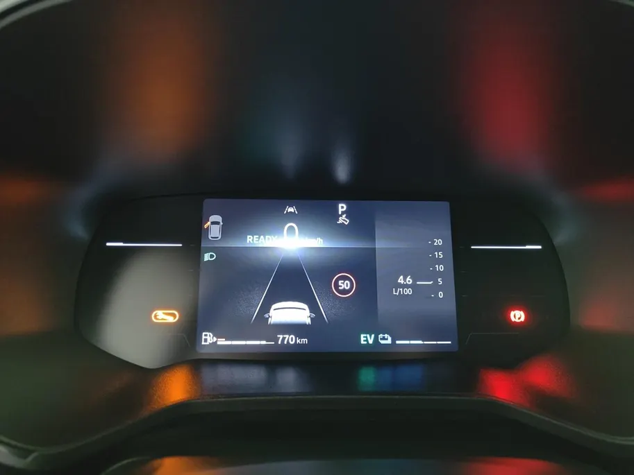 Renault Clio 1.6 E-Tech Full Hybrid 145 evolution AUTOMAAT NAVI AIRCO CAMERA PARKEERSENSOREN APPLE CARPLAY ANDROID AUTO 5 DEURS DEALER ONDERHOUDEN ZEER MOOIE AUTO