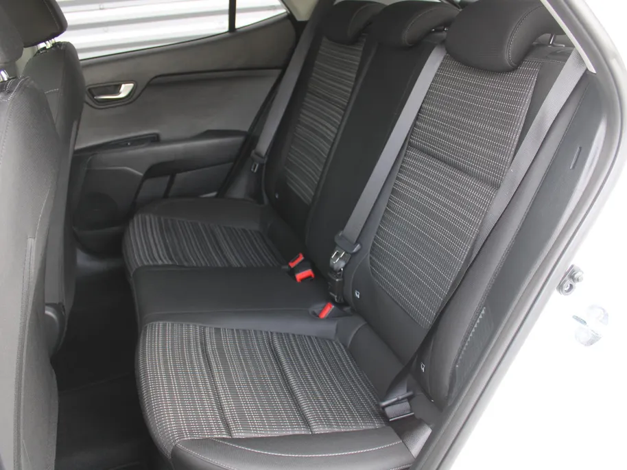 Kia Stonic 1.0 T-GDi MHEV DynamicPlusLine | Stuur-/stoelverwarming | Camera | Clima | Cruise | 16' LM | Navi | LED | Keyless |