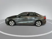 Audi A3 Limousine 30 TFSI/110PK S edition · Navigatie · Camera + Parkeersensoren · Apple/Android · Garantie t/m 16-10-2027 of 100000km.