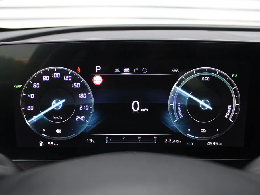 Kia Sportage 1.6 T-GDi Plug-in Hybrid AWD GT-PlusLine | Stoelverwarming + ventilatie | Schuifdak | Camera rondom | Elek. stoelverstelling + achterklep | 19' LM |