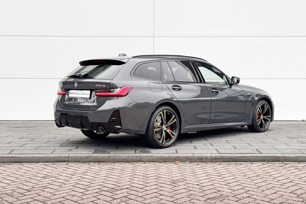 BMW 3 Serie Touring 330e