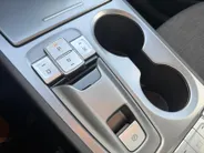 Hyundai Kona EV Fashion Design 39 kWh | Zeer nette auto | Dealer onderhouden | SOH 89,7% | Zeer compleet | Stoel & stuurverwarming | Apple Carplay / Android Auto |