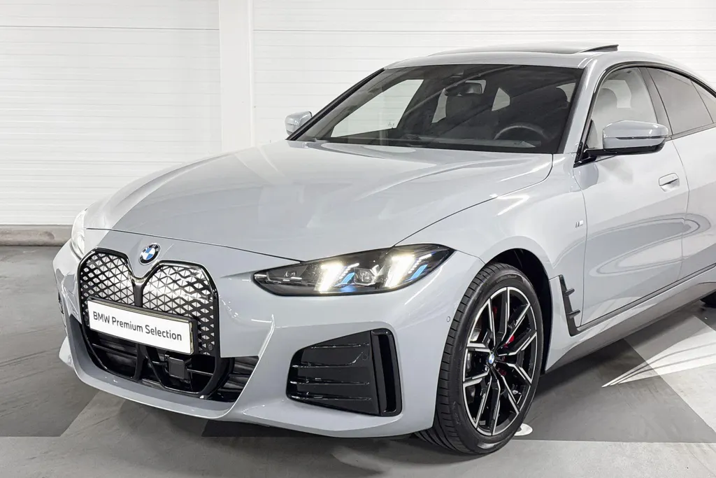 BMW i4 eDrive40