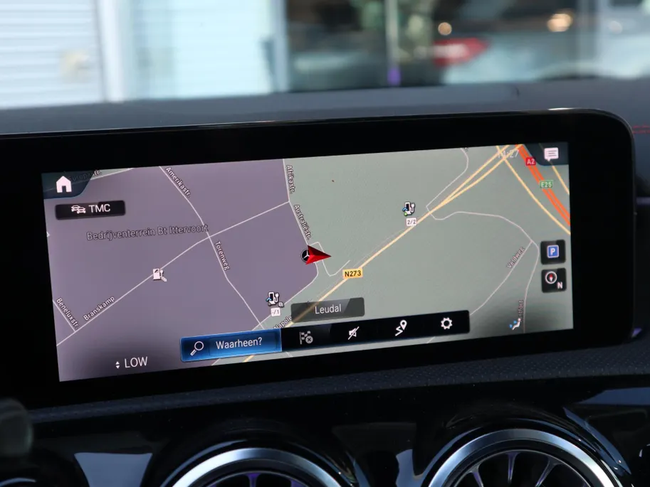 Mercedes-Benz CLA 250 e Premium Plus l Carplay l Privacy glass l Stoelverwarming