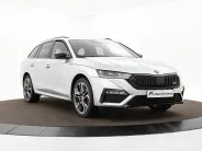 Škoda Octavia Combi 1.4 TSI RS iV PHEV 245pk DSG Business · Camera · Inklap. Trekhaak · Head-Up Display · Elek. Stoelen + Geheugen & Massage · Stuur- & Stoelverwarming ·