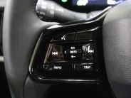 Suzuki e Vitara Style 61 kWh / Stoel + Stuurverwarming / 360° Camera / Navigatie /