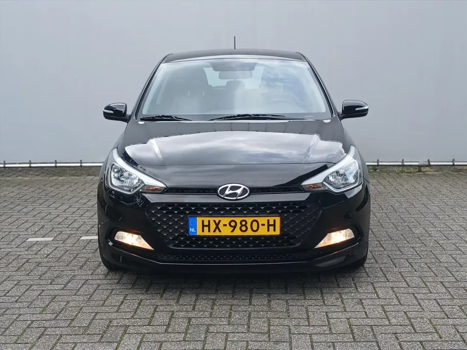 Hyundai i20 1.2i 84PK 5D i-Drive Cool