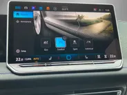 Volkswagen Tiguan 1.5 eTSI 110KW/150PK DSG R-Line Edition · Panoramadak ·Apple/Android Car Play ·  360°Camera + Parkeersensoren · Fabrieksgarantie t/m 03-11-2030 of 100.000Km