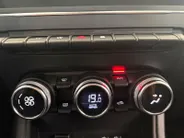 Renault Captur 1.6 E-Tech full hybrid 145 techno *Aut*Navi+Camera*Climate*Parkeersensoren*Trekhaak!