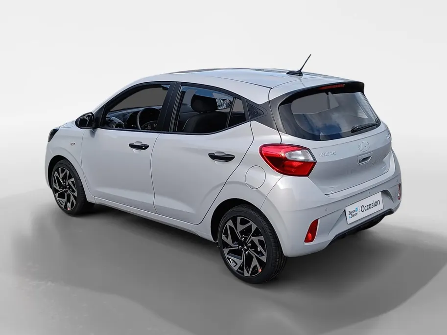 Hyundai i10 1.0 Comfort | Navigatie | Camera | Cruise control | N-Line wielen | Lage kilometerstand |