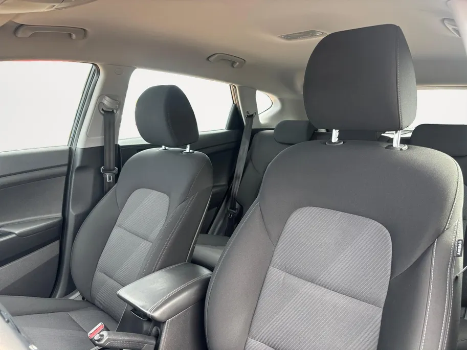 Hyundai Tucson 1.6 GDI Comfort *Navi+Camera*Trekhaak*Airco*LM.Velgem*Zeer nette auto!
