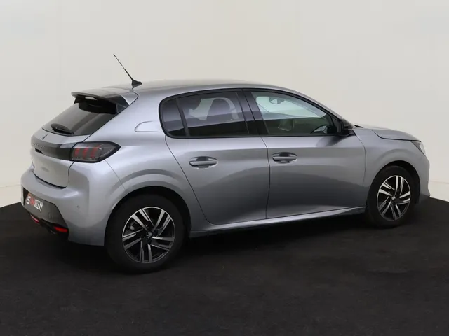 Peugeot 208 1.2 PureTech Allure Navi via Carplay | Cruise Control