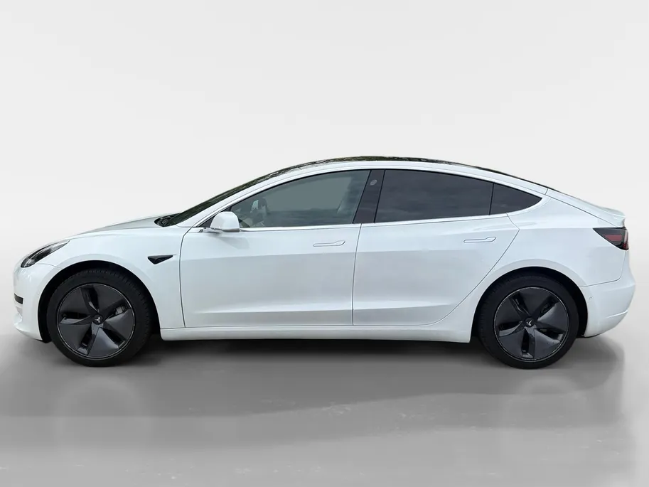 Tesla Model 3 Standard RWD Plus 60 kWh 87,8% SoH | 448Km Actieradius | Goed onderhouden! | Panoramadak | Elektr. Stoelen | Autopilot | 12 maanden garantie! |