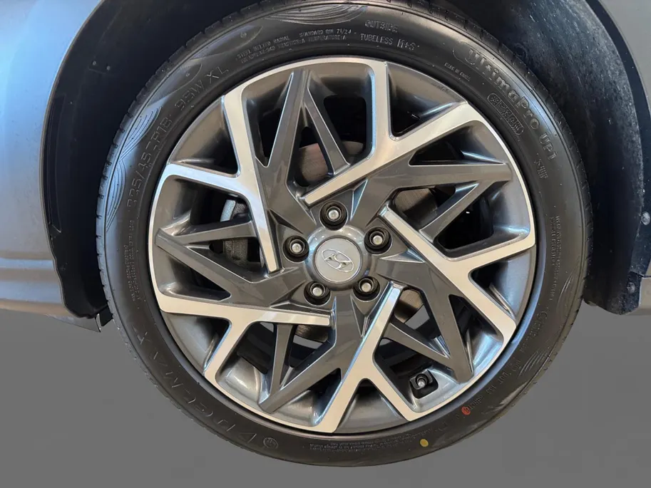 Hyundai Kona 1.6 HYBRID | AUTOMAAT | FASHION | 18'' VELGEN | NAVI | CAMERA |
