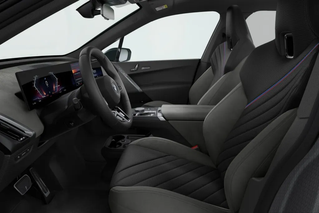 BMW iX xDrive45 101 kWh