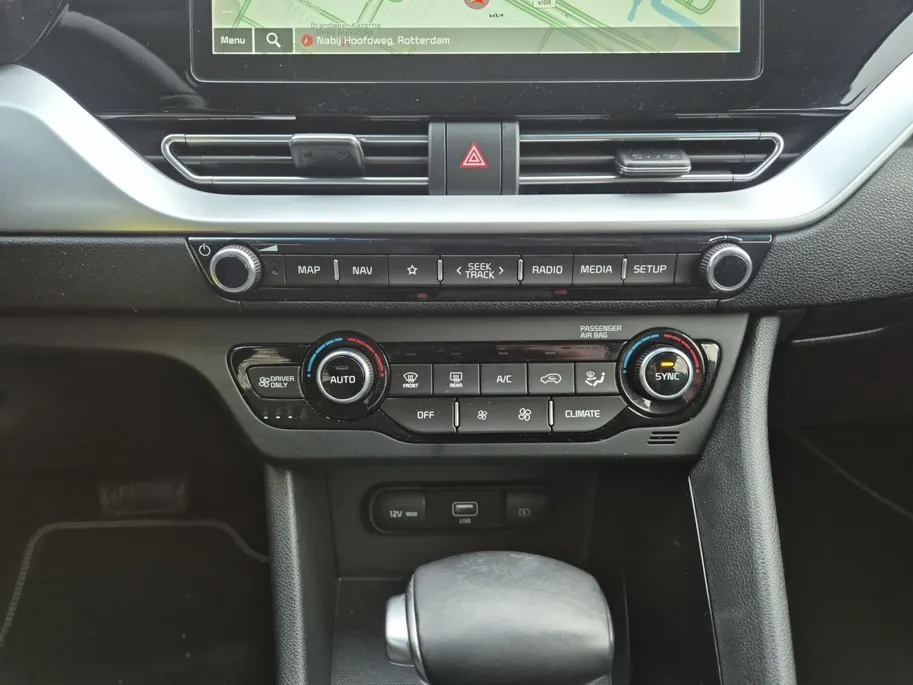 Kia Niro 1.6 GDi Hybrid DynamicLine | Airco | Navi | Camera | Cruise Control | Trekhaak |