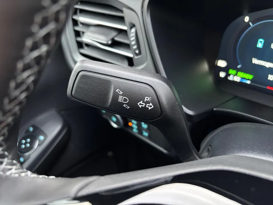 Ford Kuga 2.5 PHEV Sound Edition | Panoramadak | El. Trekhaak | B&O Premium Audio | 20' Lichtmetalen velgen | 360Camera | Adaptive Cruisecontrol | El. Achterklep | Dodehoekdetectie | Matrix Ledkoplampen | Unieke bekleding | El. Verst. voorstoelen |