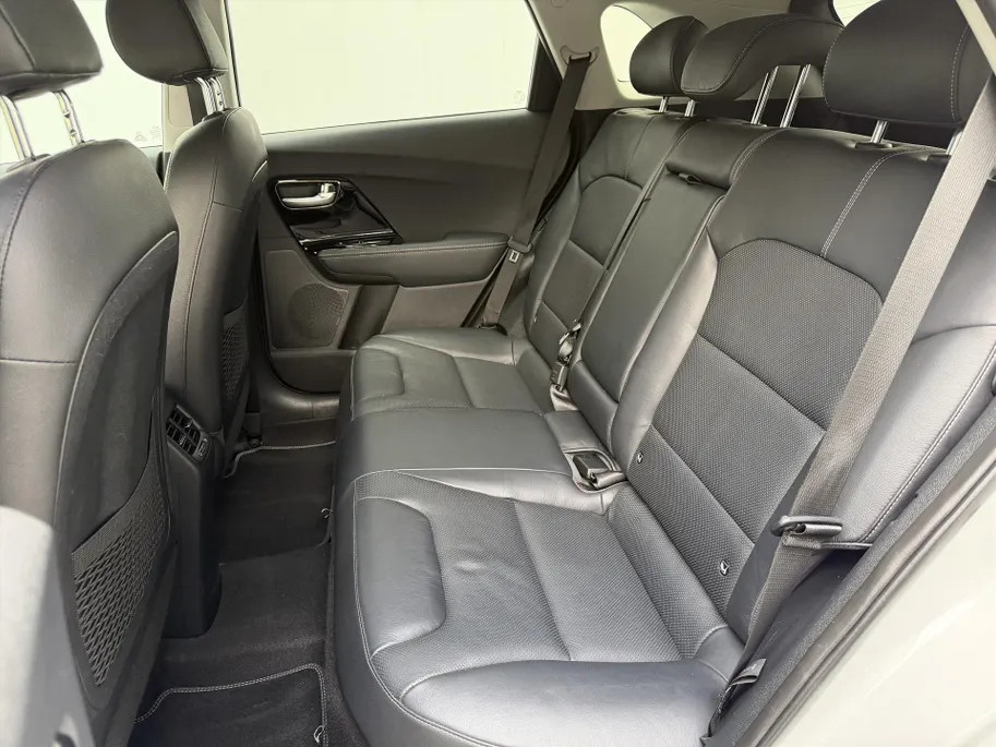 Kia Niro 1.6 GDi Hybrid 141pk DCT6 ExecutiveLine l Trekhaak l