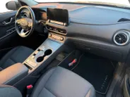 Hyundai Kona EV Comfort 64 kWh | Lichtmetalen velgen| Navigatie| Camera| Cruise Controle| Dealer onderhouden| Metalliclak