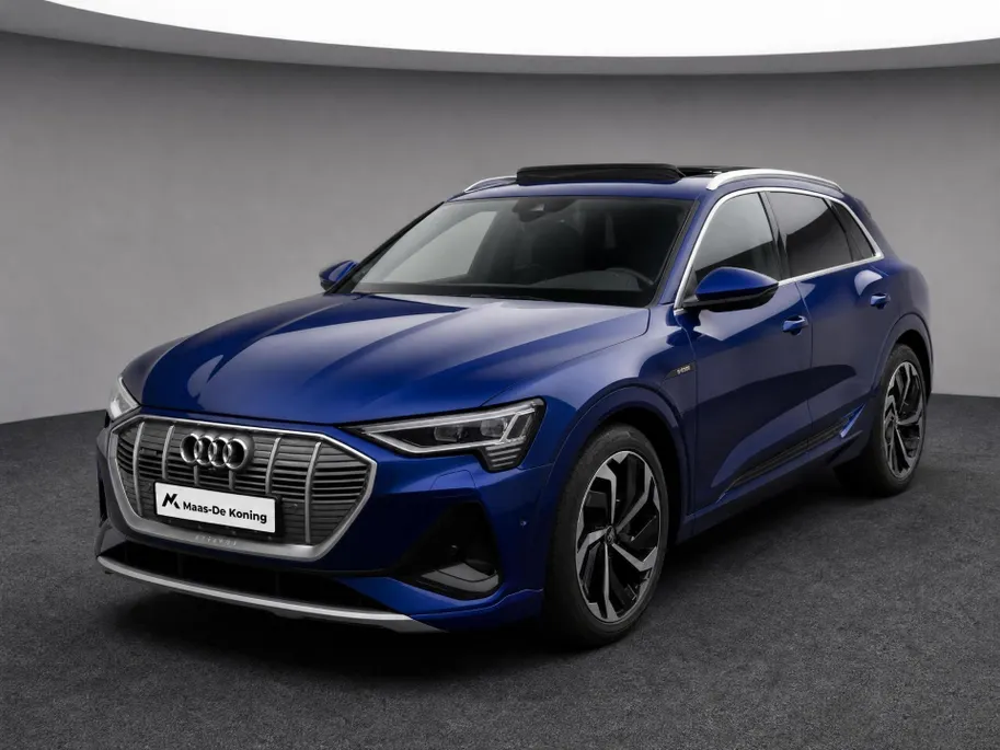 Audi e-tron 55 408pk Quattro S edition 95 kWh · SOH 93,8% · Panoramadak · 360 Camera · Elek. Bestuurdersstoel · Apple/Android Car Play · 22'' Inch ·