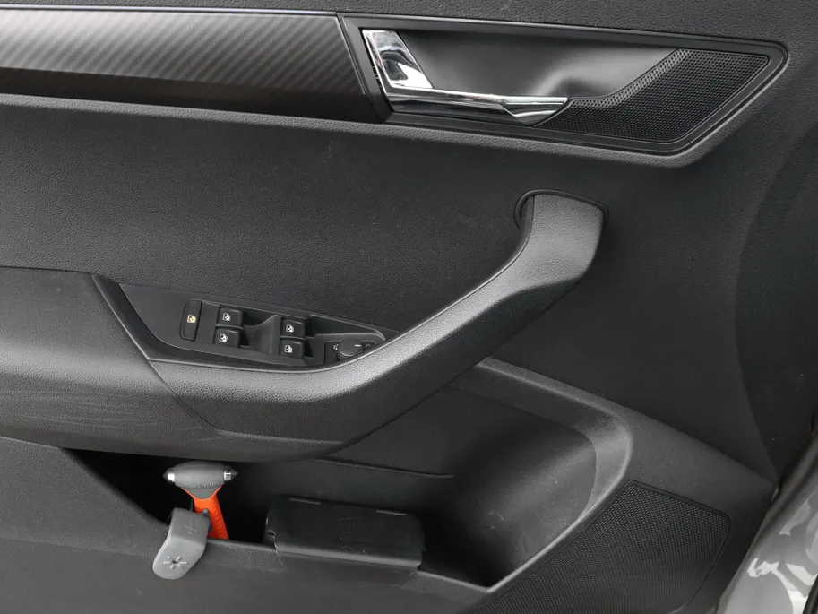 Škoda Karoq 1.5 TSI 150pk DSG ACT Sportline Business · Panoramadak · Camera · Cruise Control · Apple/Android Car Play · 18'' Inch ·