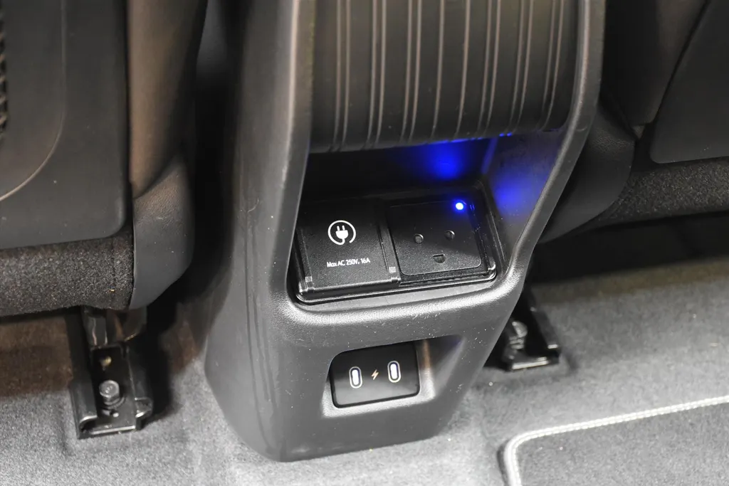 Hyundai Kona 64,8 kWh 204pk Comfort Limited I SOH 100%