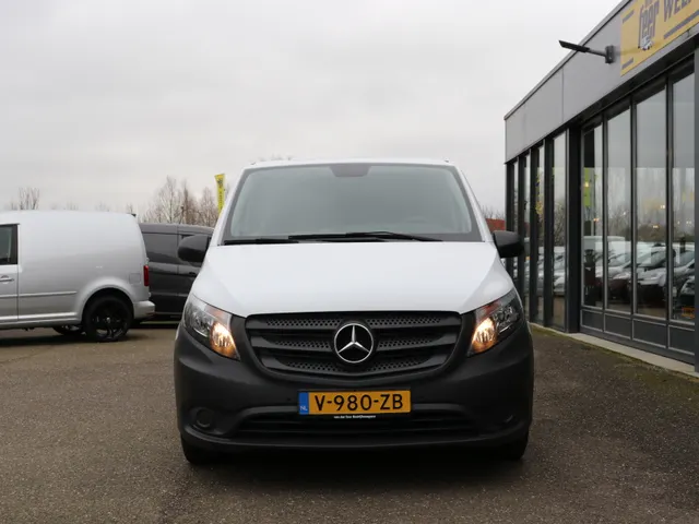 Mercedes-Benz Vito 111 CDI Lang DC Comfort EX.BTW Lease v.a. 363,- pm