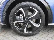 Kia EV6 Edition Advanced 77.4 kWh | Stuur-/stoelverwarming | BTW | Camera | Cruise adapt. | Elektr. achterklep + stoelbediening | 20' LM | 17% bijtelling |