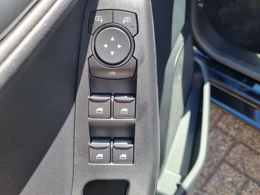 Ford Fiesta 1.0 EcoBoost Hybrid Titanium Apple Carplay/ Android Auto - Winter Pack -Climate Control