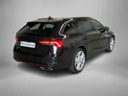 Škoda Octavia Combi 1.4TSI 180kW/245PK iV PHEV RS · Navigatie · Leder/Alcantara · Apple/Android Car Play · Elektrische stoelverstelling ·